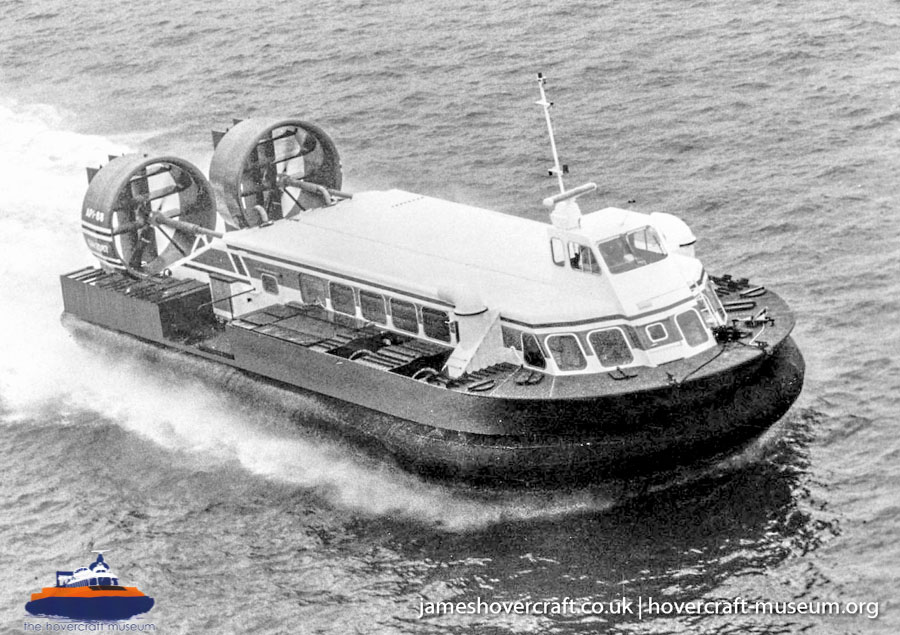 AP1-88 hovercraft on the Solent -  (credit: The <a href='http://www.hovercraft-museum.org/' target='_blank'>Hovercraft Museum Trust</a>).